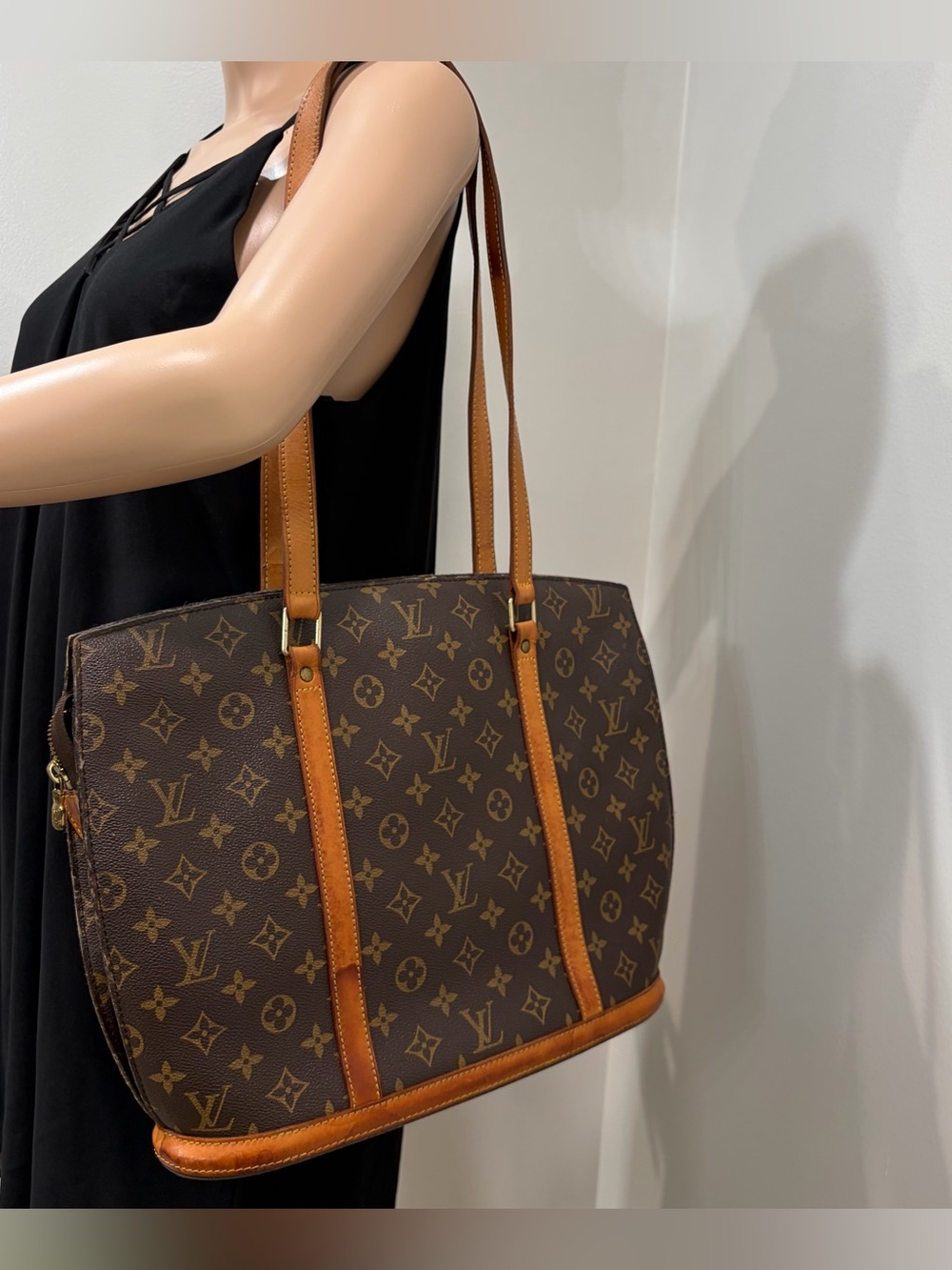 #109 LOUIS VUITTON Babylone Tote